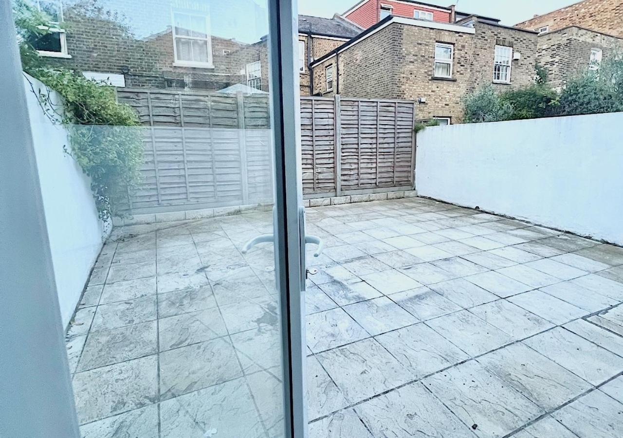 Charming 3-Bed Flat In Shepherds Bush - Sleeps 9 ลอนดอน ภายนอก รูปภาพ