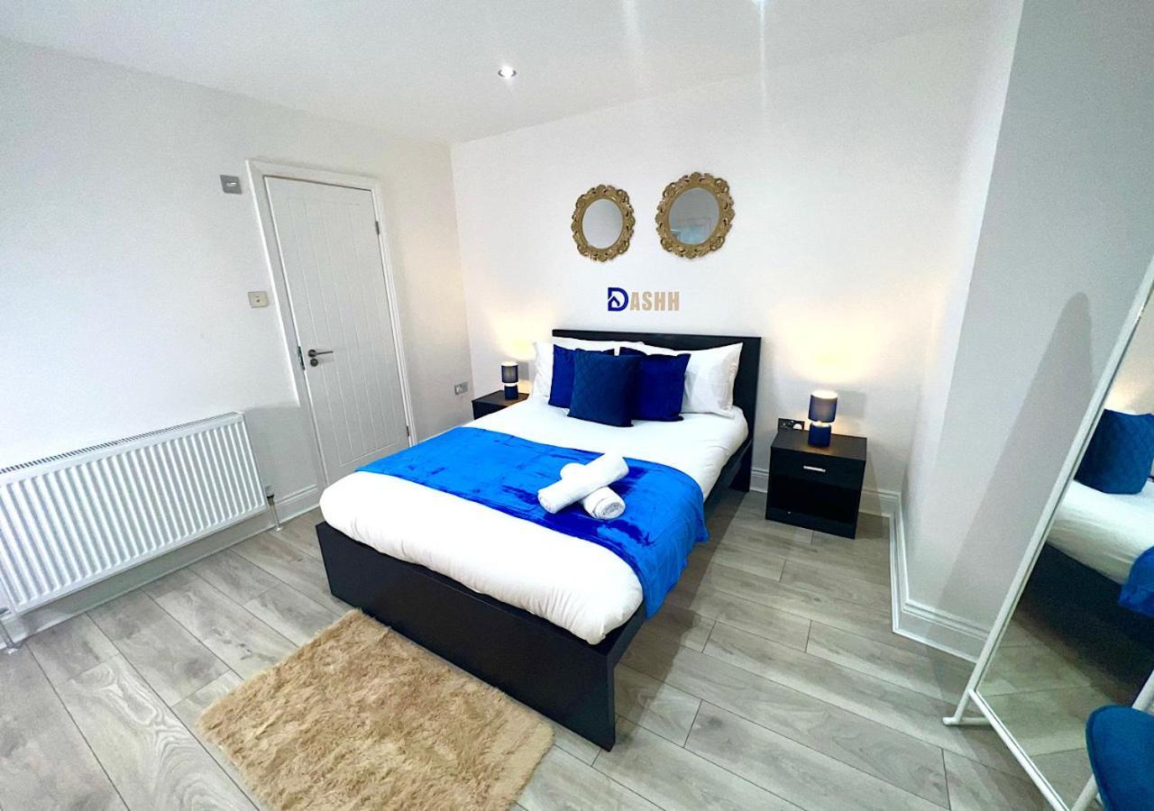 Charming 3-Bed Flat In Shepherds Bush - Sleeps 9 ลอนดอน ภายนอก รูปภาพ