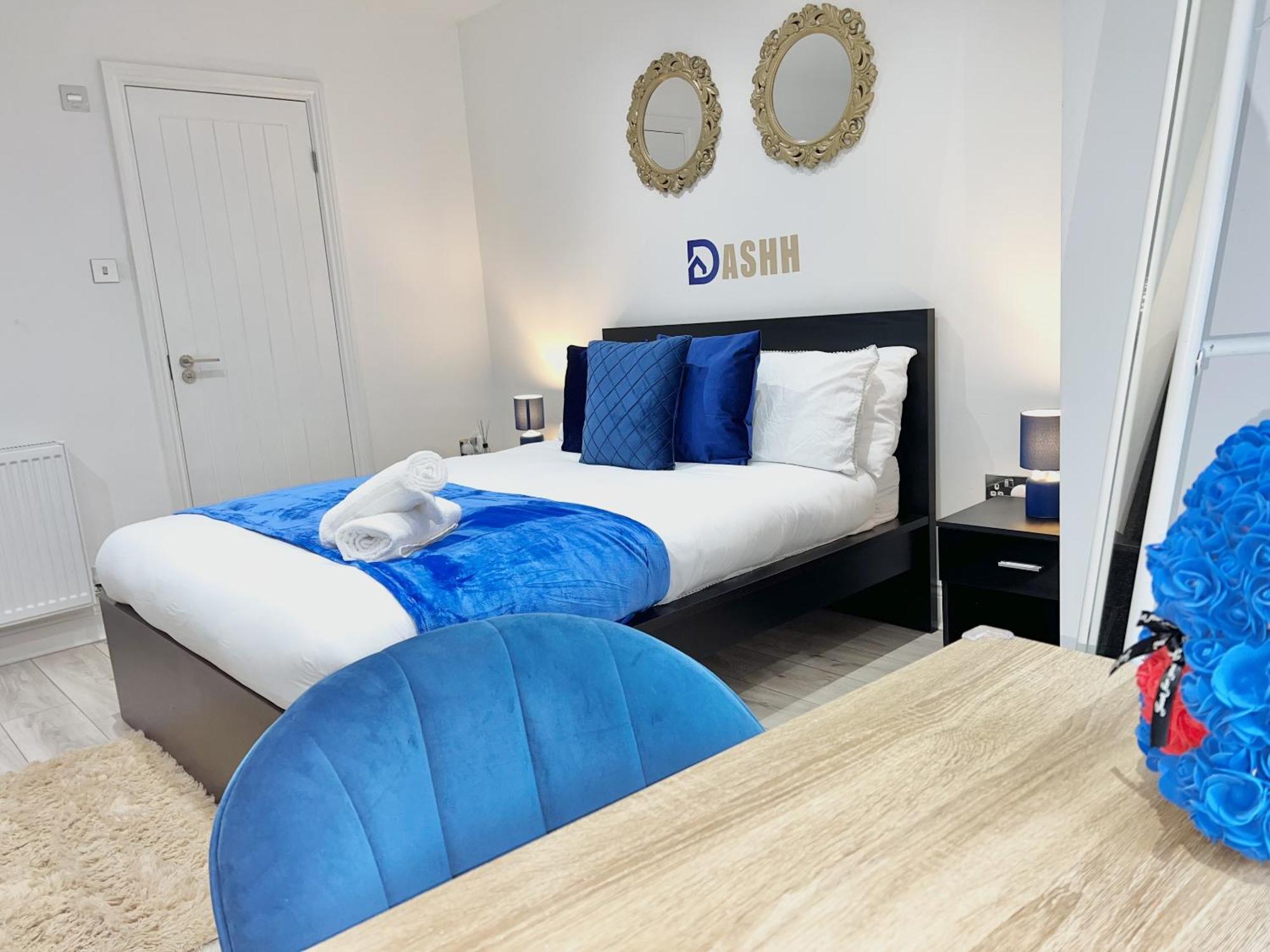 Charming 3-Bed Flat In Shepherds Bush - Sleeps 9 ลอนดอน ภายนอก รูปภาพ