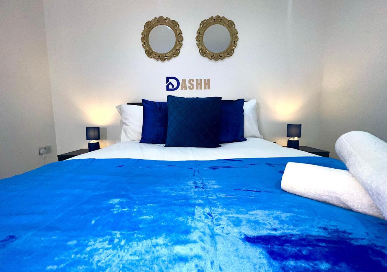 Charming 3-Bed Flat In Shepherds Bush - Sleeps 9 ลอนดอน ภายนอก รูปภาพ